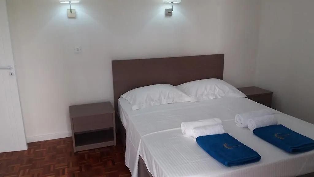 شقة لارنكا  في 240 Depa Court