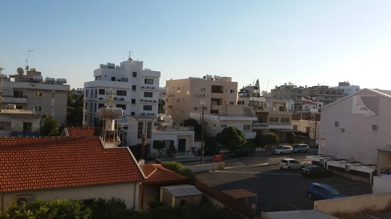 شقة لارنكا  في 240 Depa Court